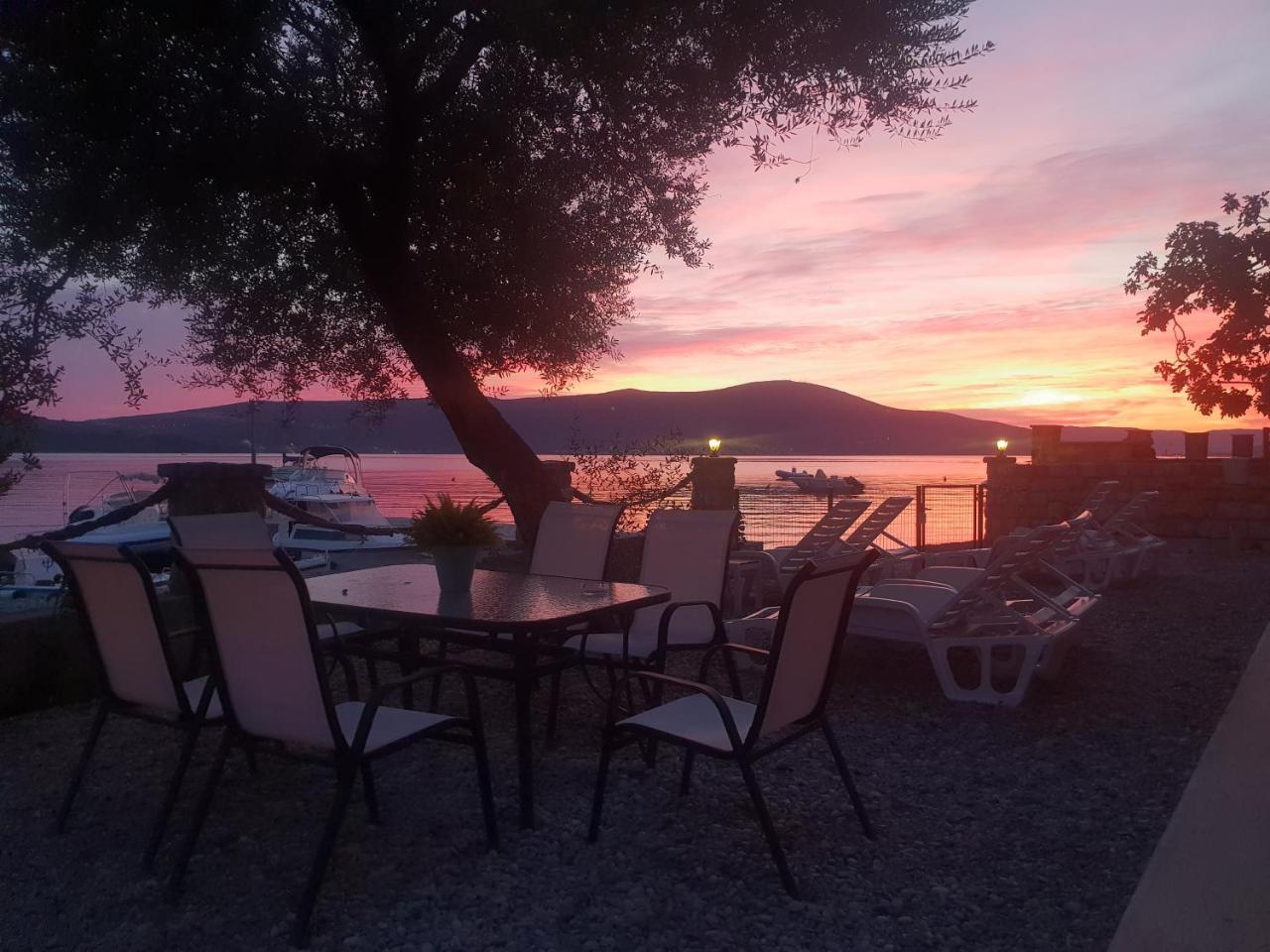 Beach Apartments Tivat Eksteriør bilde